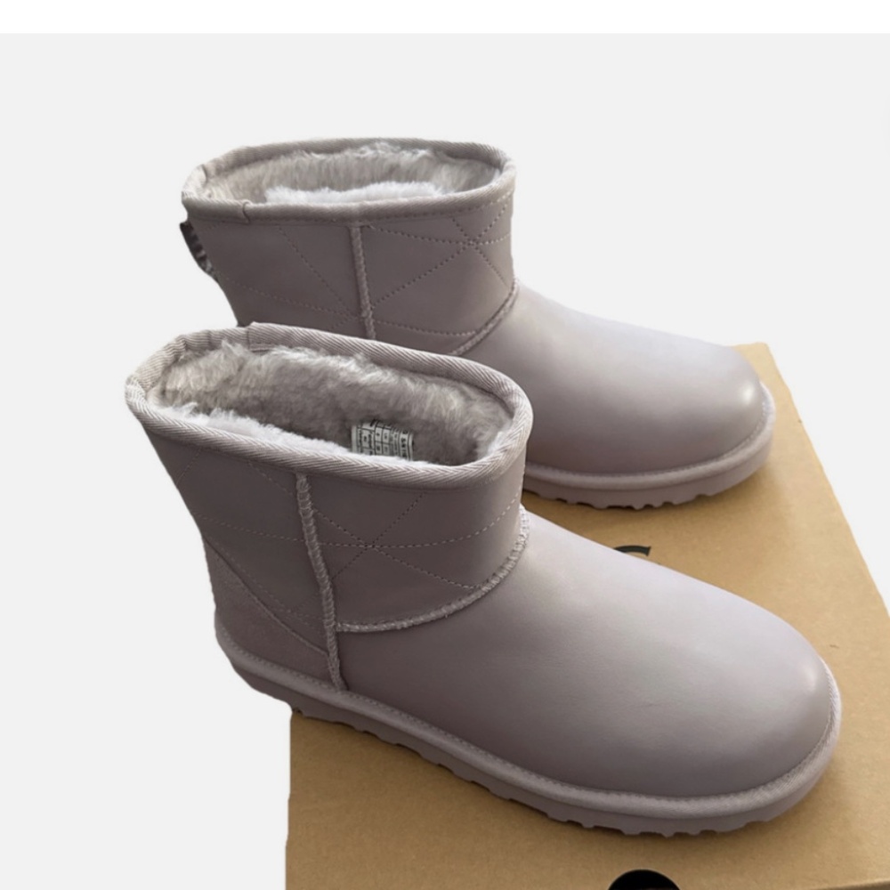 UGG CLASSIC MINI PEARLIZED WOMEN BOOTS LEATHER US 8 /UK 7.5/EU 41 - Picture 3 of 5